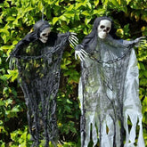 Halloween Decorations With Skeletons