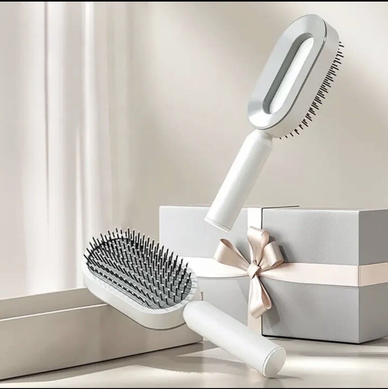 Self Cleaning Hairbrush